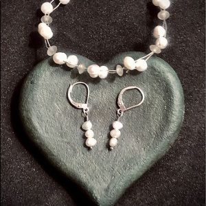 Gorgeous Baroque Pearl Earrings & Bracelet Set.